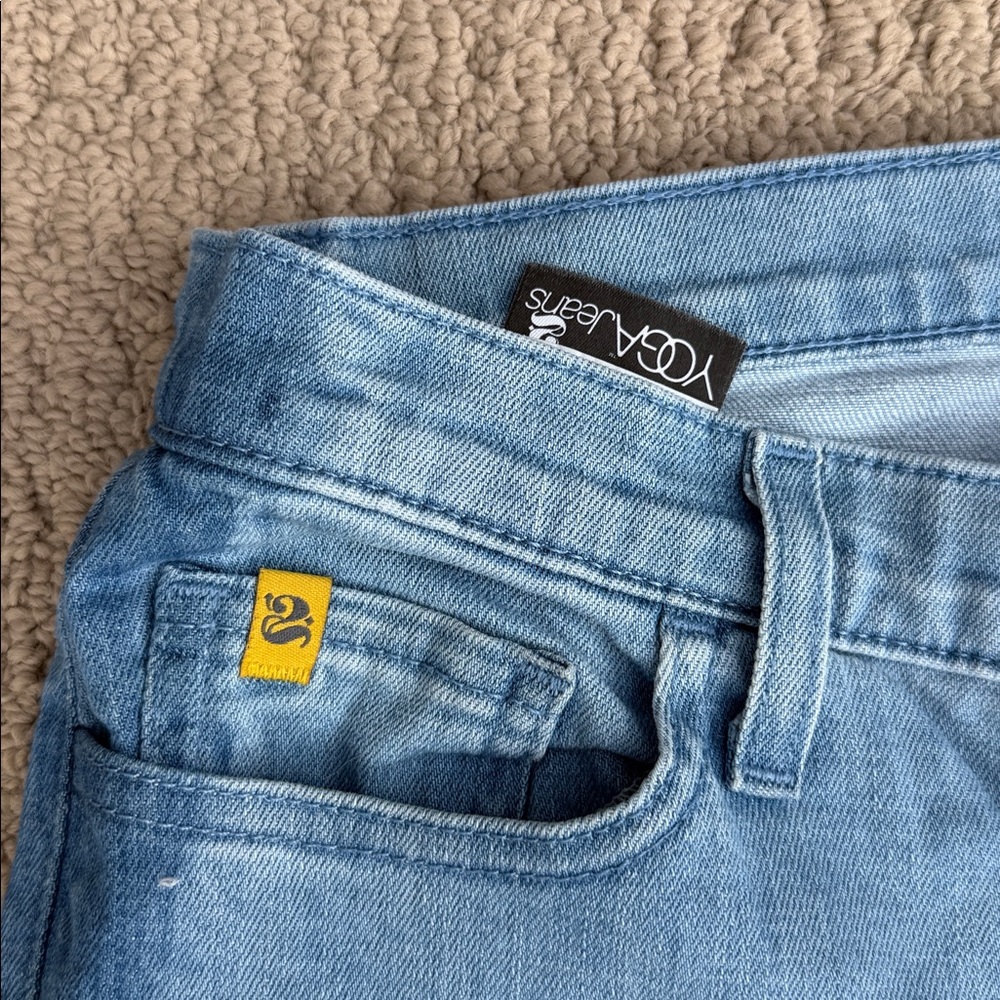 Yoga Jeans Two-Tone Denim Shorts | Size 31 | Raw Hem | NWOT - Picture 6 of 13